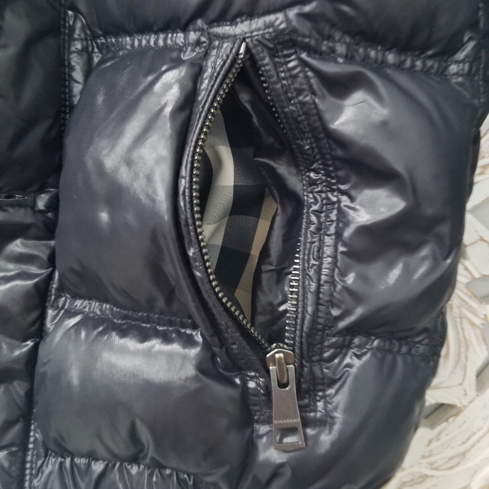 Burberry Puffy Jacket - Picture 3 of 6